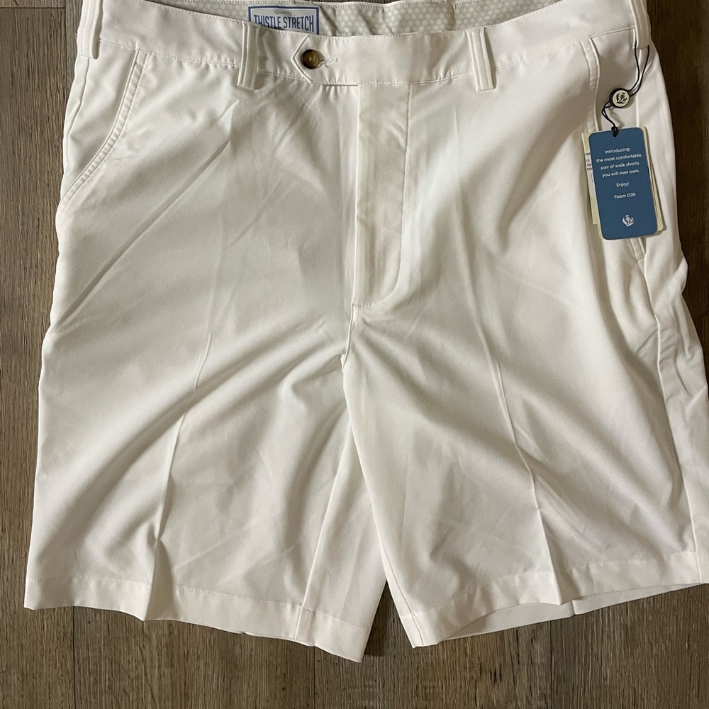 Donald Ross shorts size 36